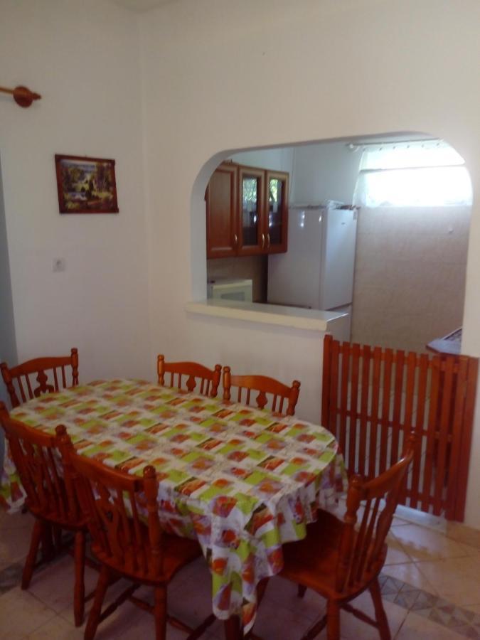Abadi Karmazsin Haz Villa Abadszalok Exterior photo